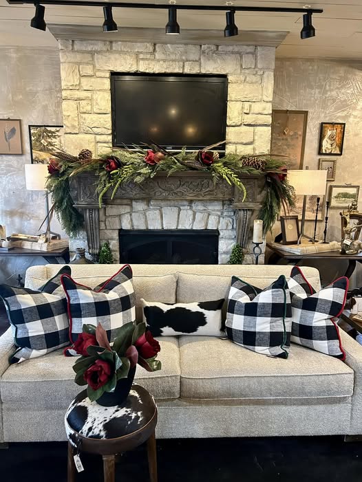 Christmas Mantel Decor Christmas Mantel Decor